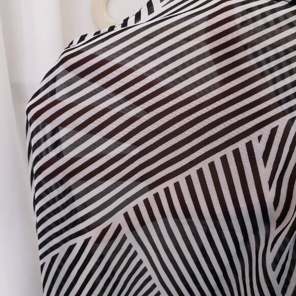 No Boundaries Black White Stripe Adjustable Sheer Beach Cover Dress Size 2X - Picture 8 of 12